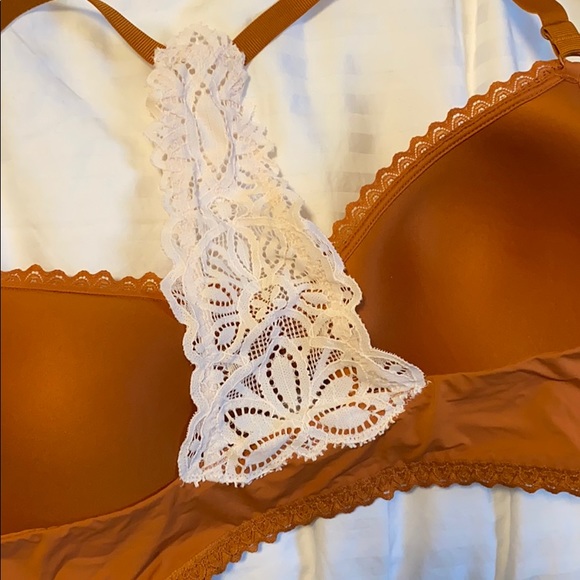 Arie bra NEW ✨ - Picture 2 of 2